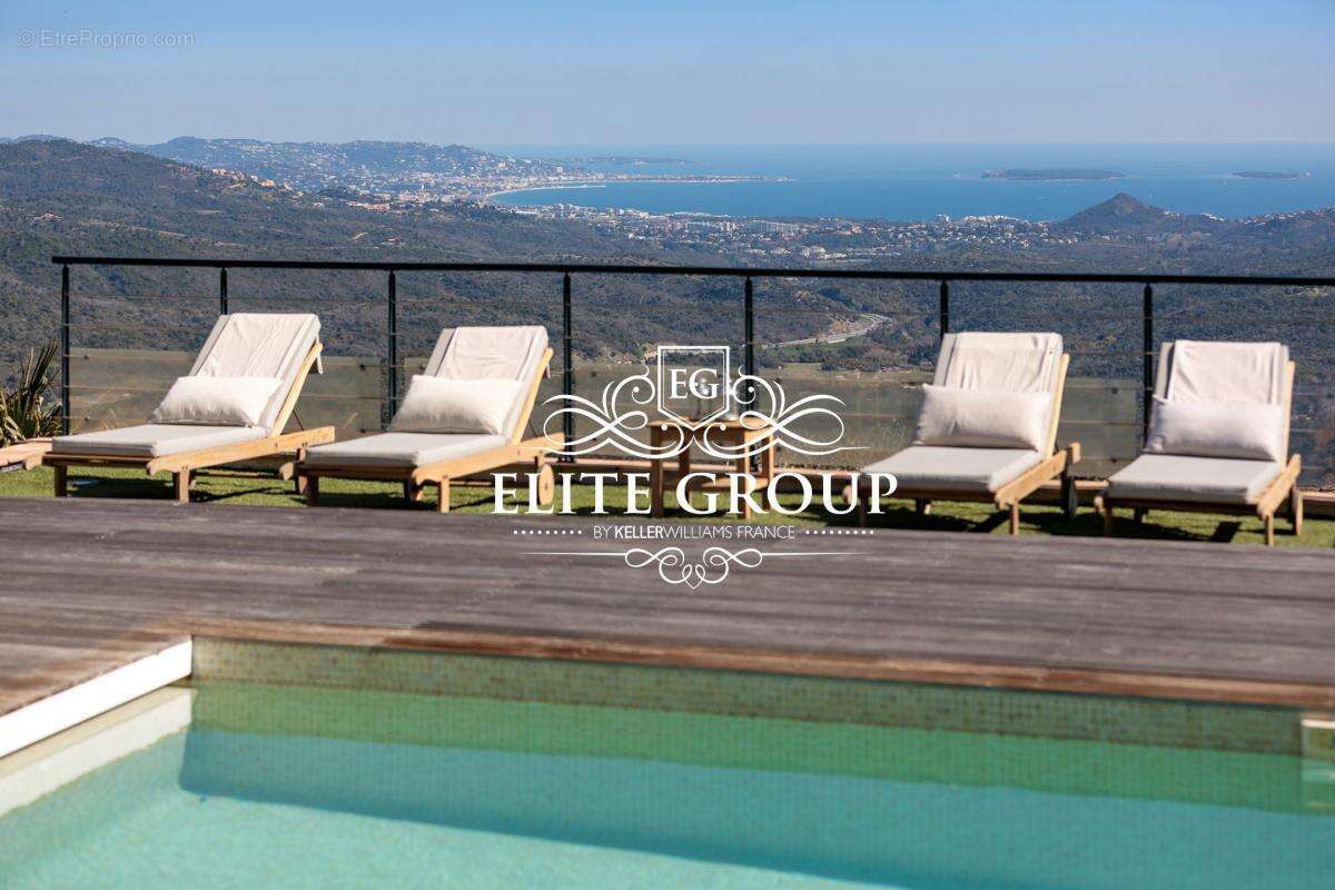 Maison à LES ADRETS-DE-L'ESTEREL