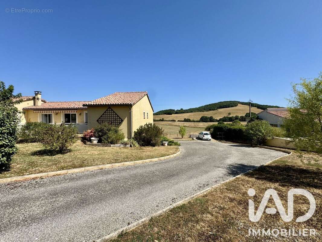 Maison 127 m² à Regat  - photo 4