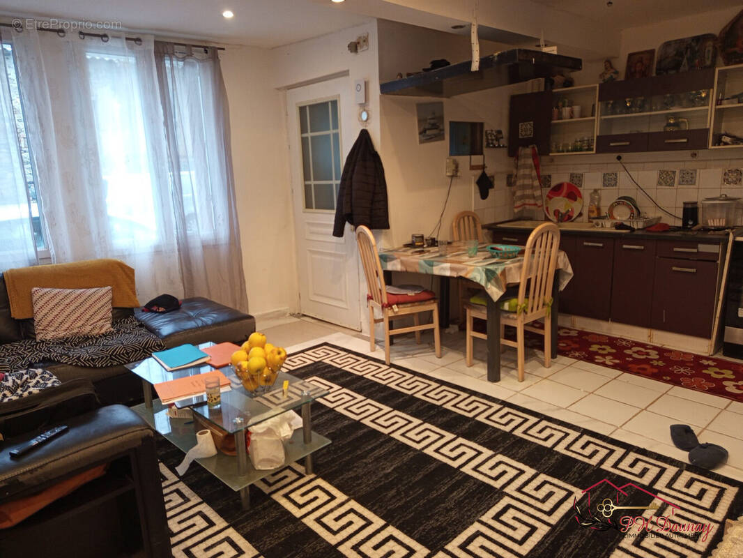 Maison à SAINT-MARTIN-DE-VALGALGUES