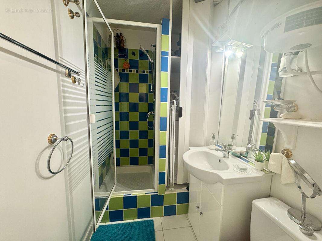 Appartement à BORMES-LES-MIMOSAS