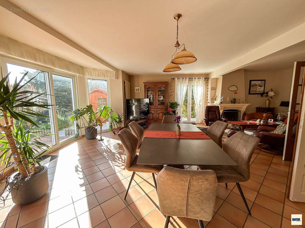 Maison 216 m² à Saint-Malo  - photo 3