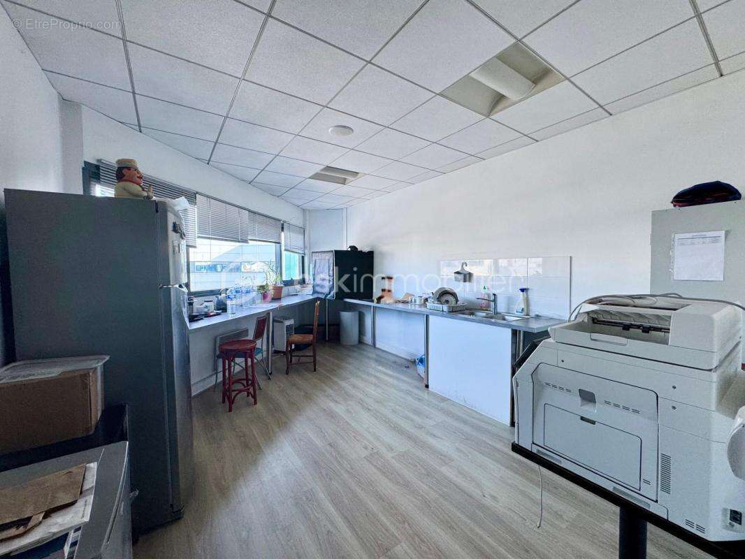 Commerce à BONNEUIL-SUR-MARNE