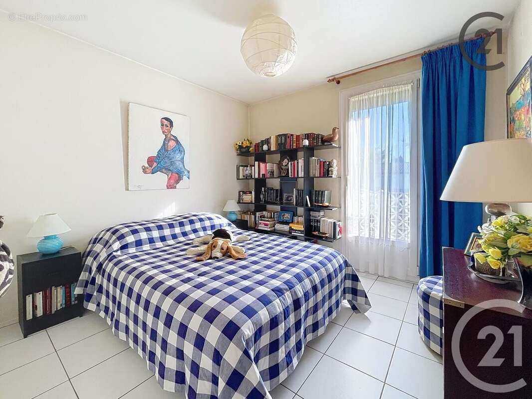 Maison à LA CHAPELLE-SAINT-LUC