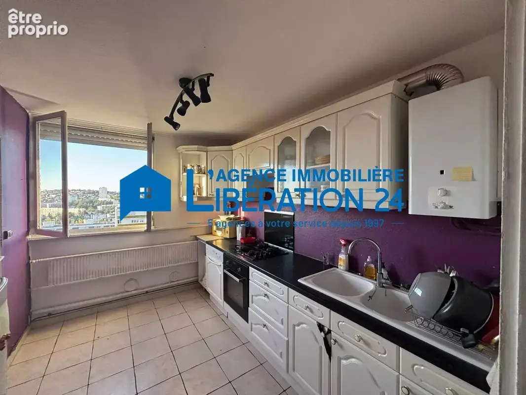 Appartement à SAINT-ETIENNE