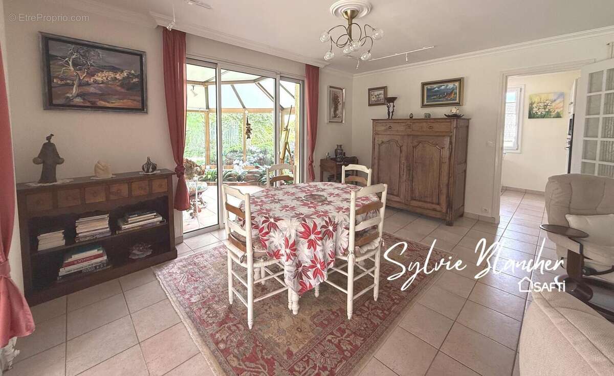Maison 175 m² à Fontaine-Etoupefour  - photo 5