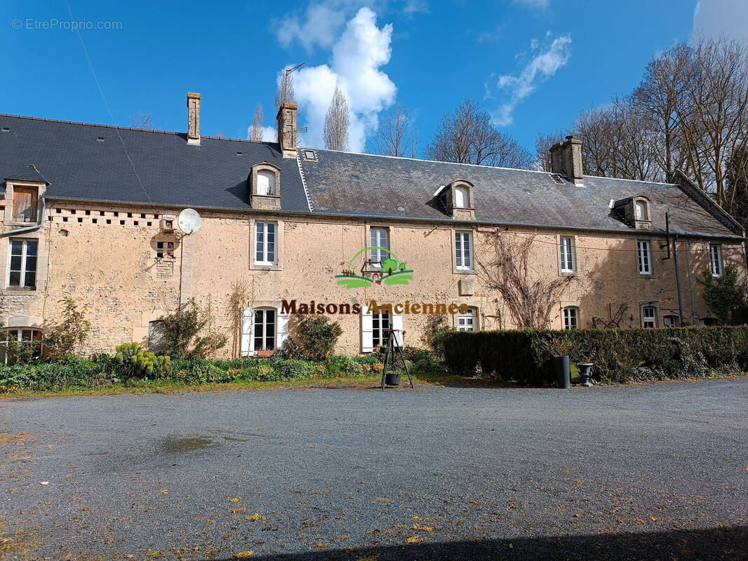 Maison à LE MANOIR