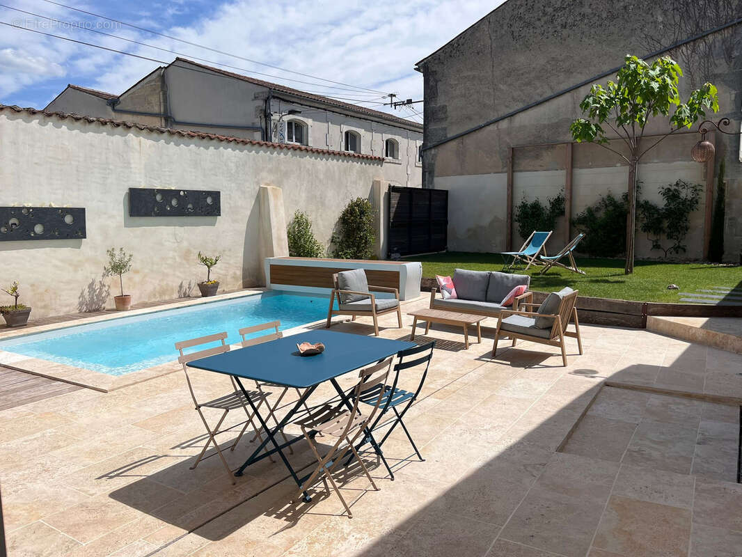 Maison à COGNAC