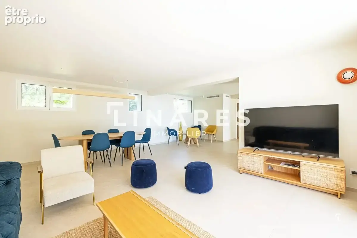 LA CALANQUE BLANCHE - Villa de 218 m²  - Extérieurs 37 m² - Terrain 800 m² - 13600 CASSIS - photo 3