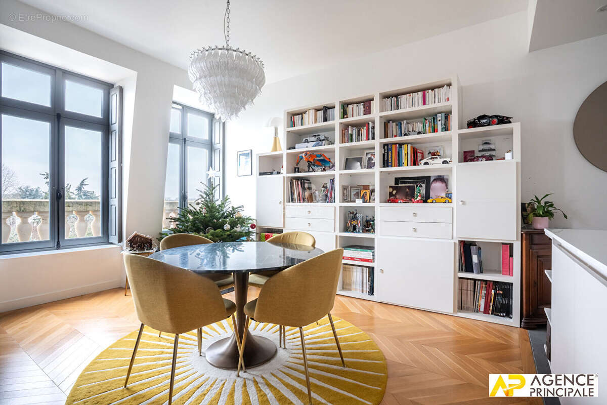 Appartement à MAISONS-LAFFITTE
