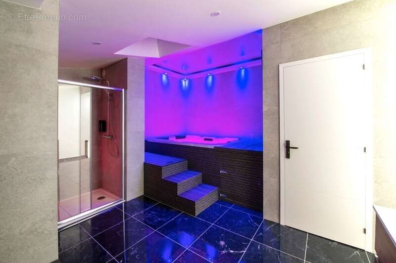 Maison à FRANCHEVILLE