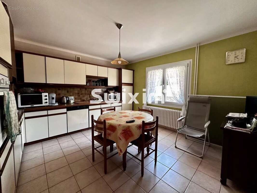 Maison à LONS-LE-SAUNIER