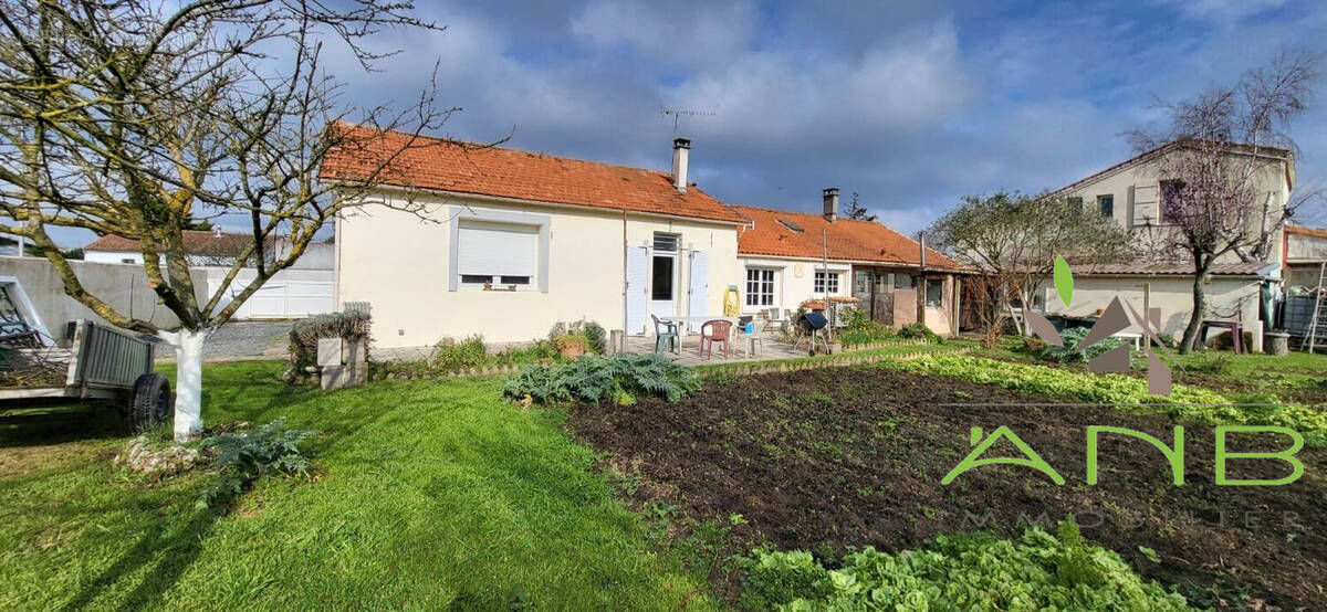 Maison à BOURCEFRANC-LE-CHAPUS