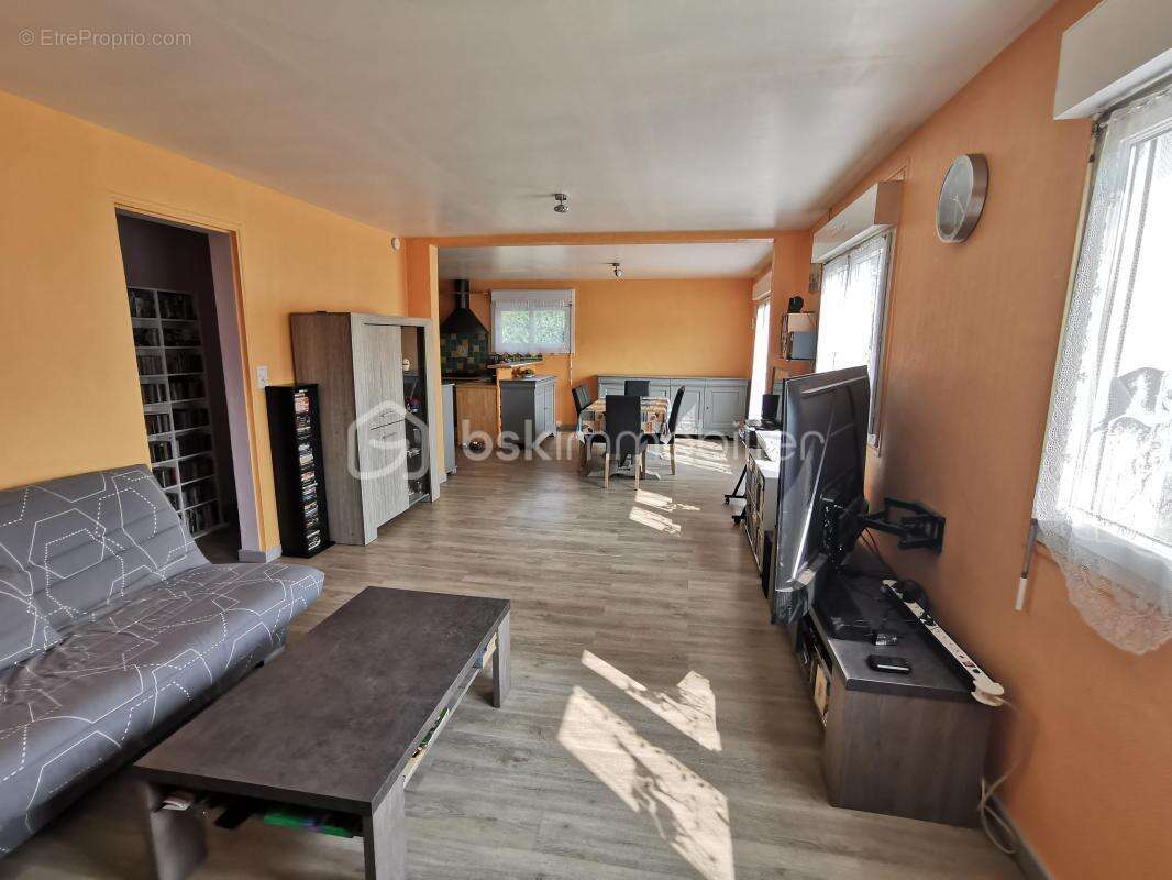 Maison à RUFFIAC