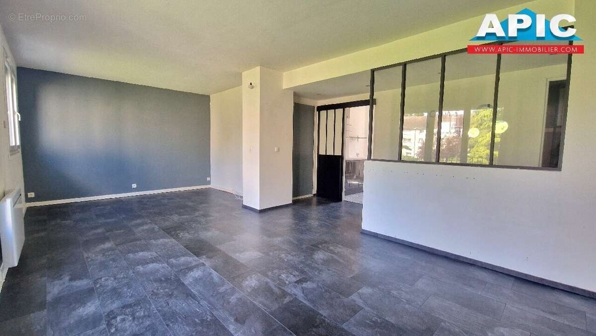 Appartement à GROSLAY