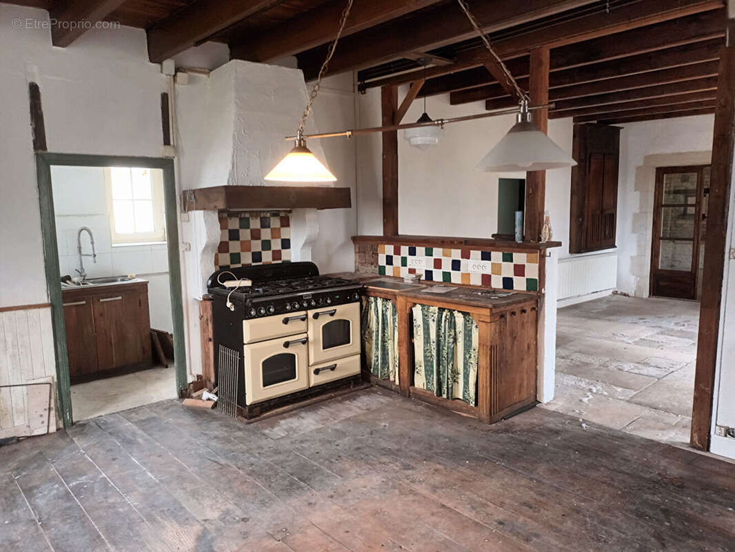 Maison à CHAMPAGNE-LE-SEC