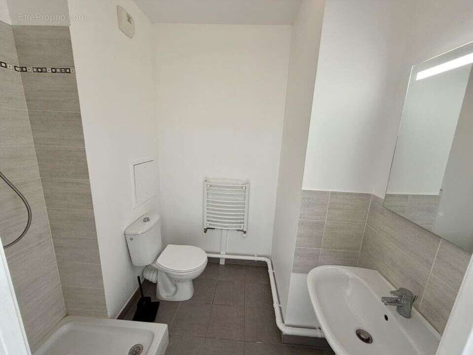 Appartement à AUBERVILLIERS