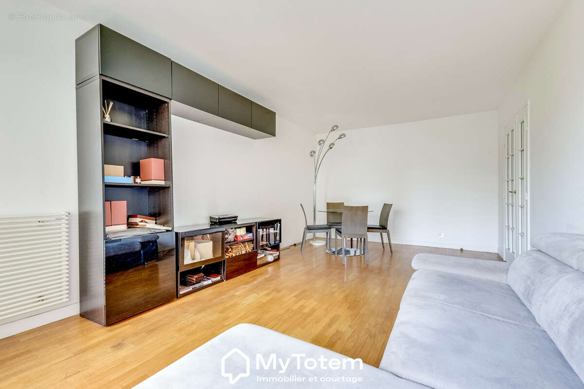 Appartement à LEVALLOIS-PERRET