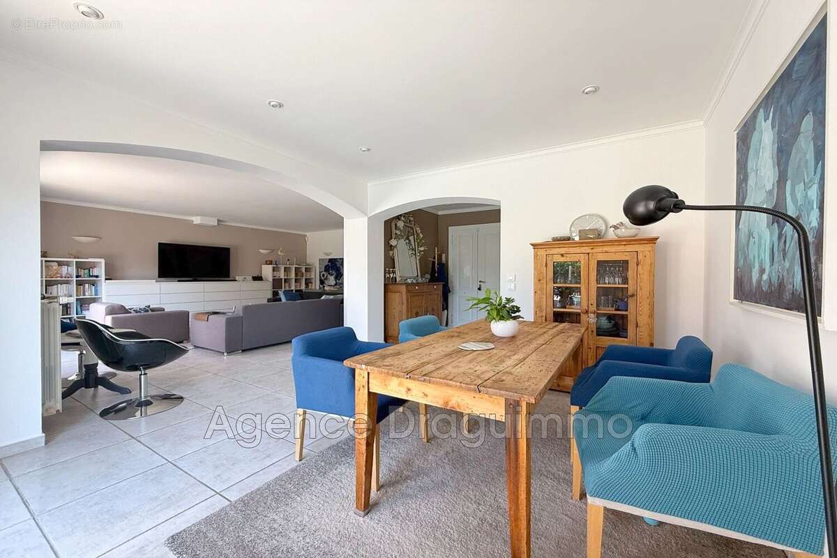 Maison 127 m² à Draguignan  - photo 6