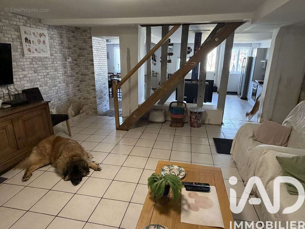 Maison 208 m² à Wassy  - photo 4