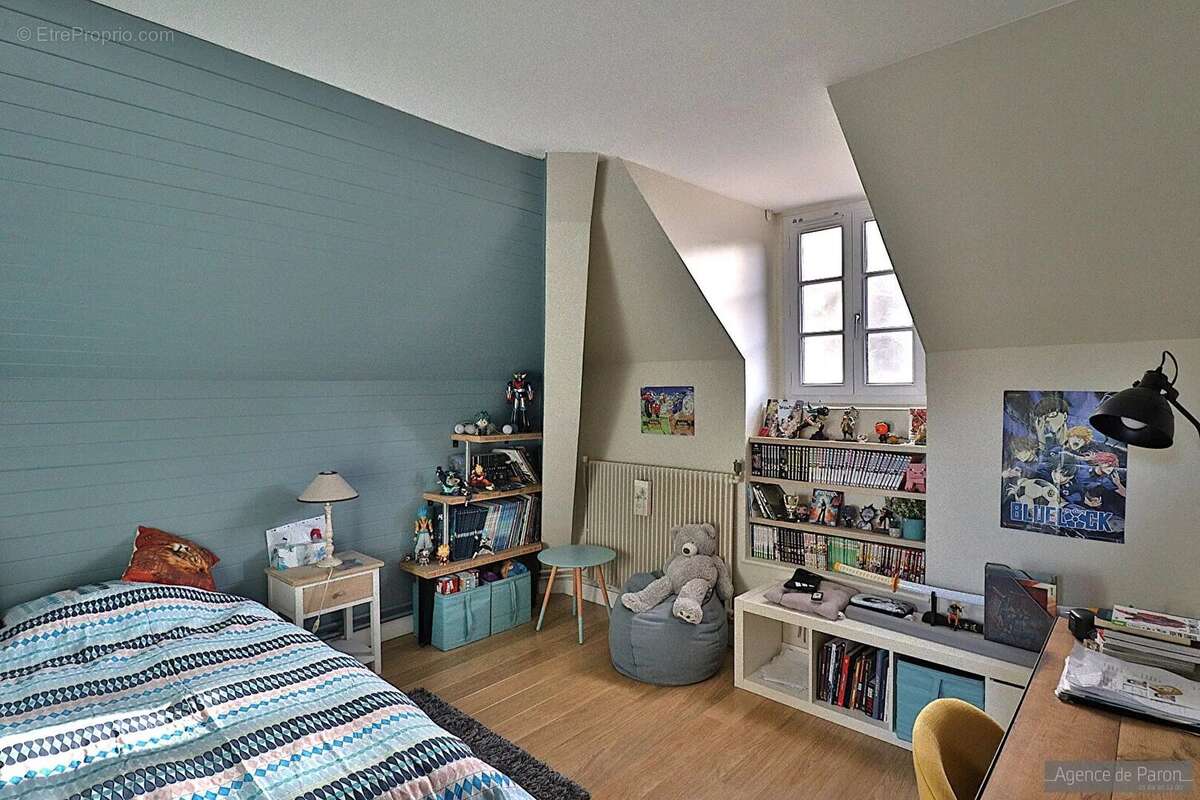 Maison à VERRIERES-LE-BUISSON