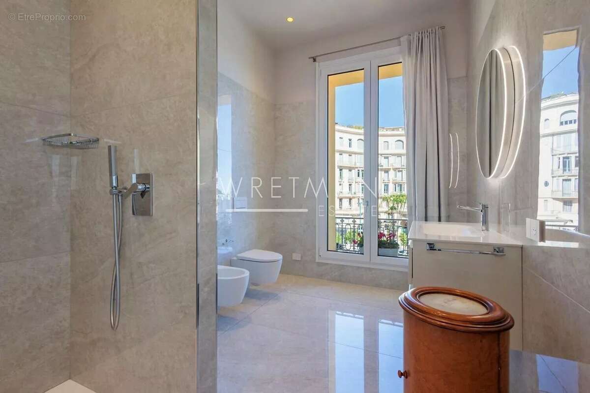Appartement à MENTON