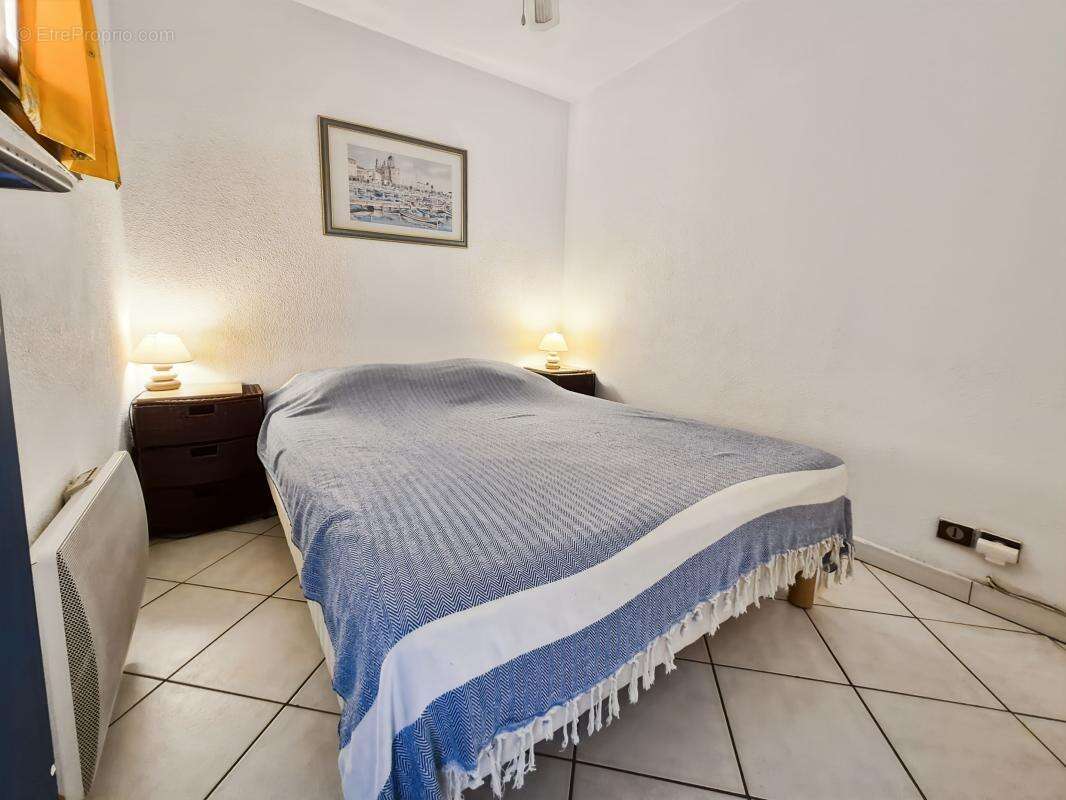 Appartement à ROQUEBRUNE-SUR-ARGENS