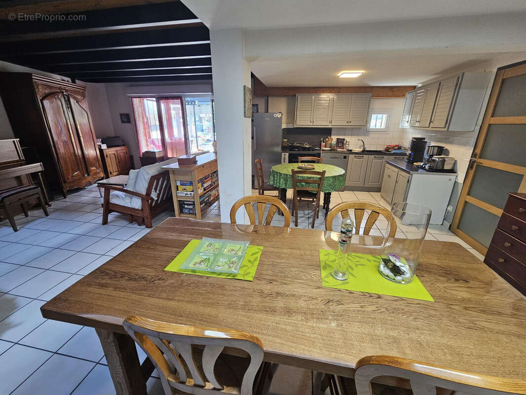 Maison à BAS-EN-BASSET