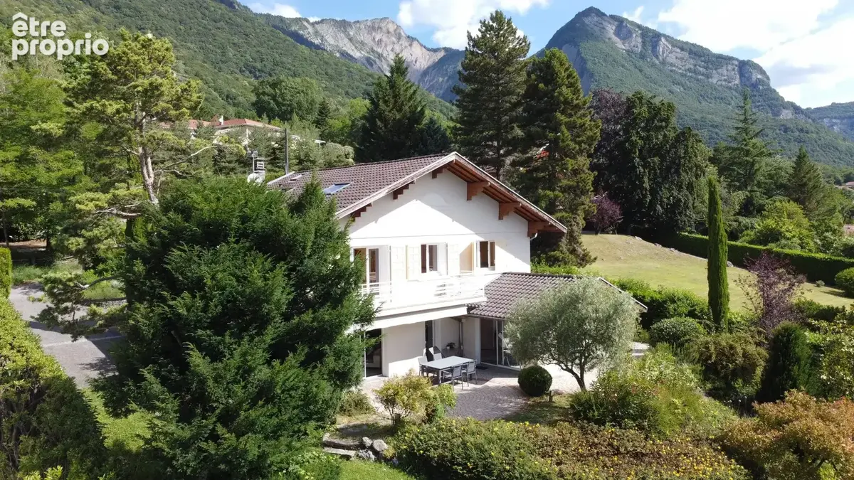 Maison à SAINT-ISMIER