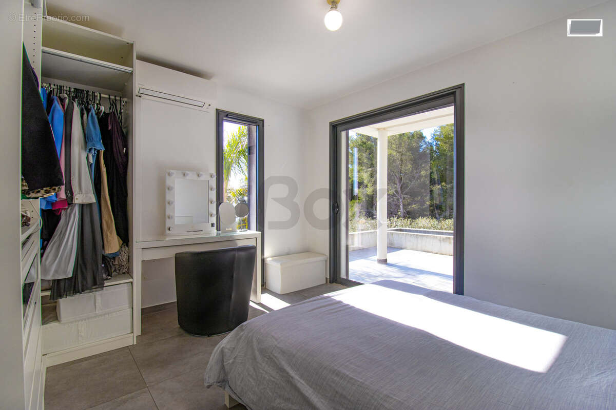 Maison à LA VALETTE-DU-VAR