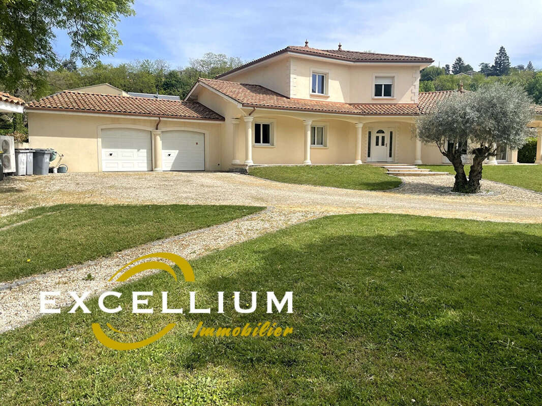 Maison à FLEURIEU-SUR-SAONE