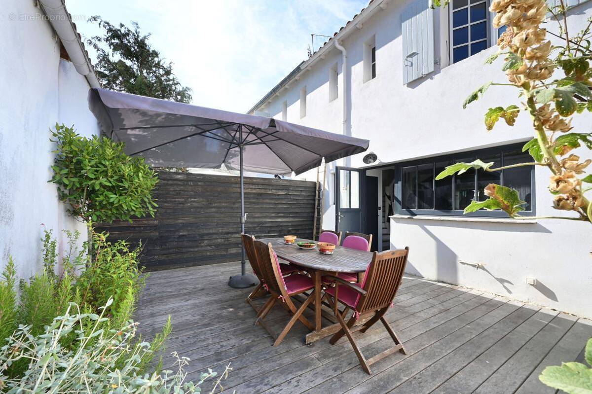 Maison à LA FLOTTE