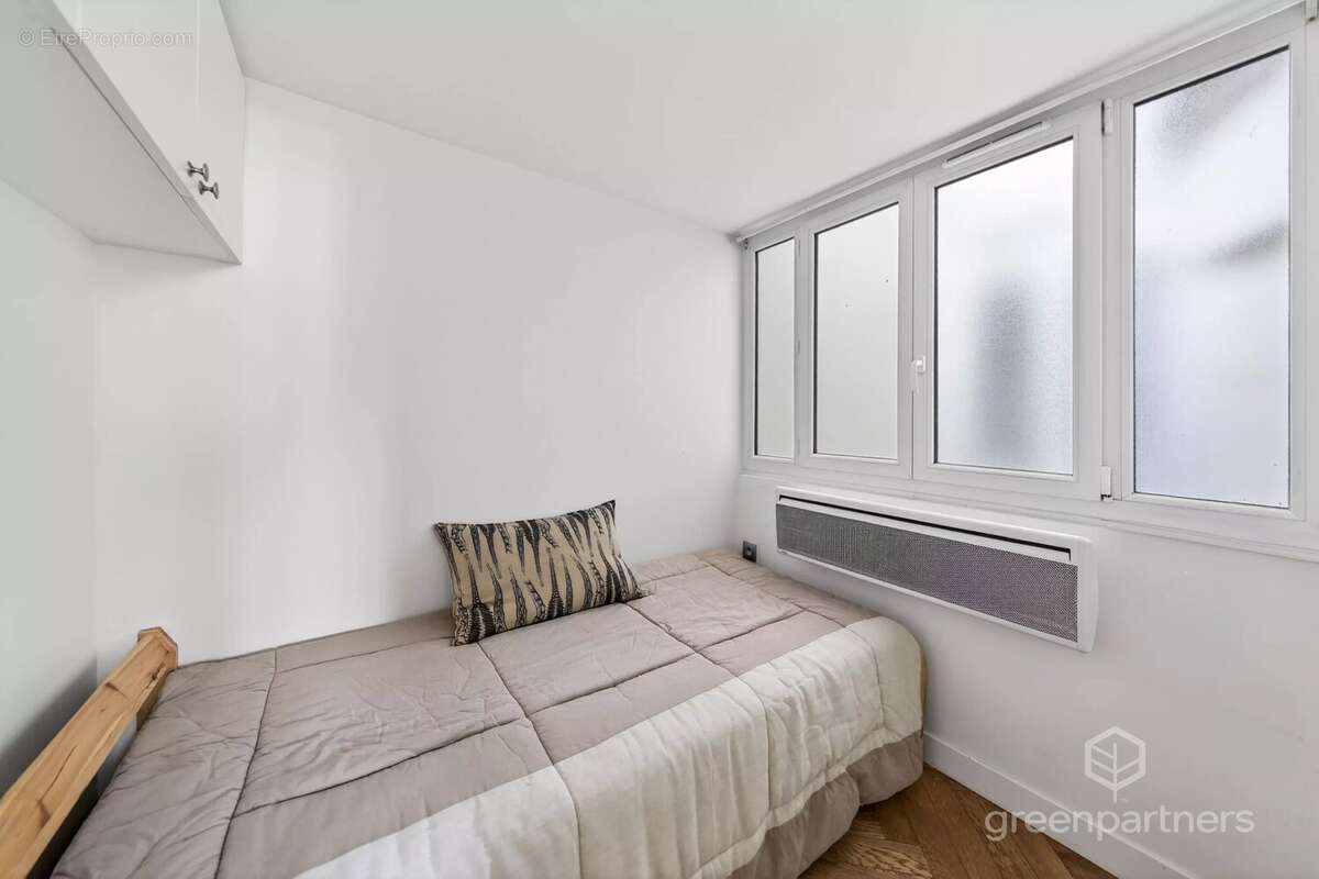 Appartement à PARIS-14E