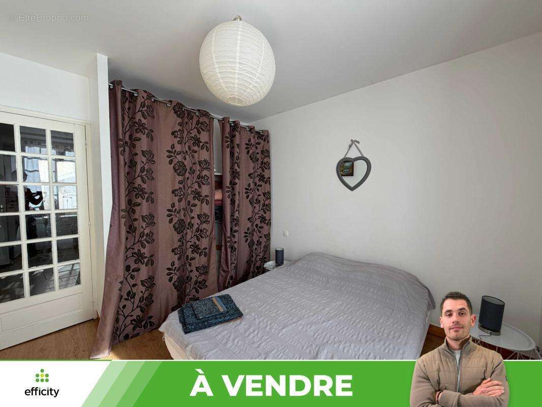 Appartement 12 pièces 183 m² à vendre à Usson-Du-Poitou (86350) - photo 16