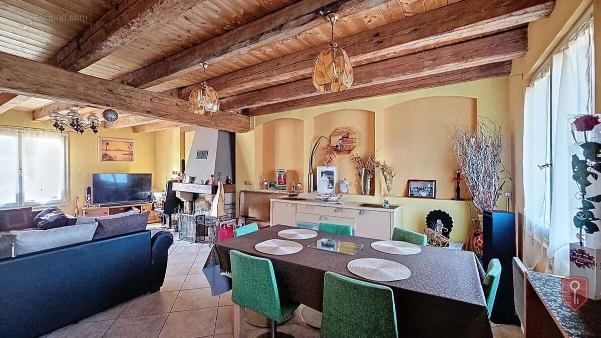 Maison à CERNEX