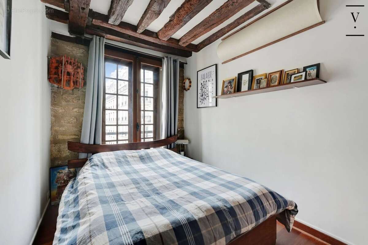 Appartement à PARIS-4E