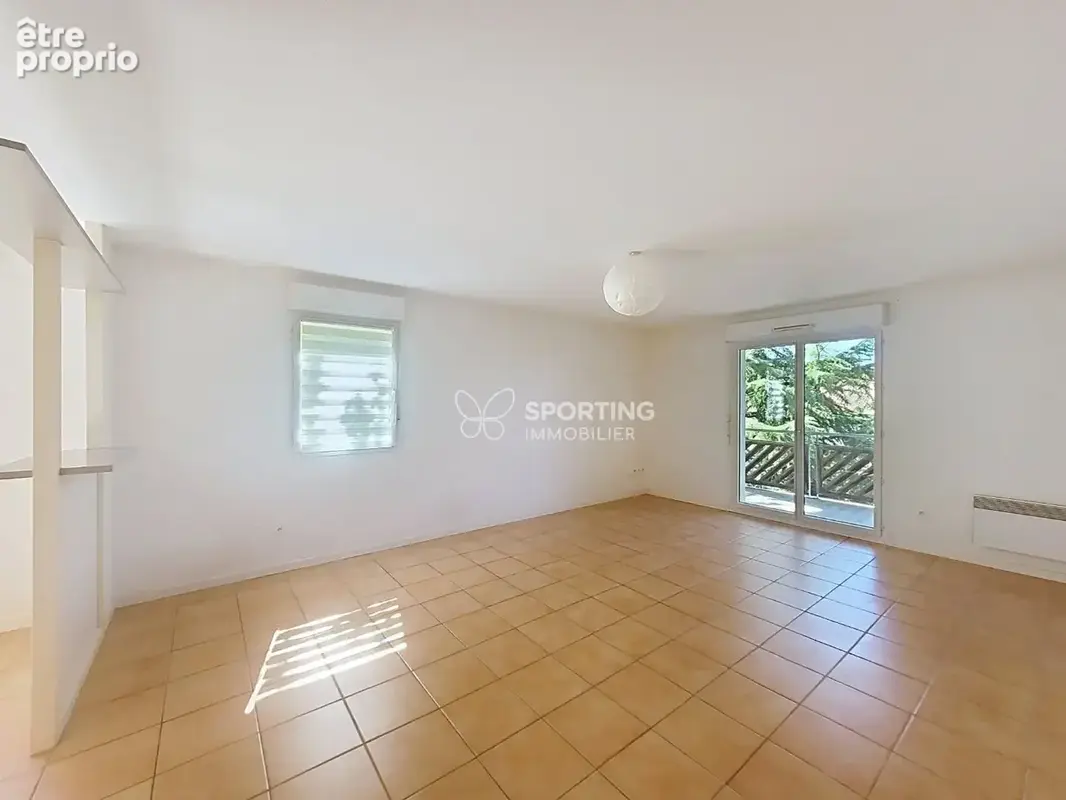 Appartement T3 lumineux avec balcon et parkings  Résidence récente à Escassefort - photo 2