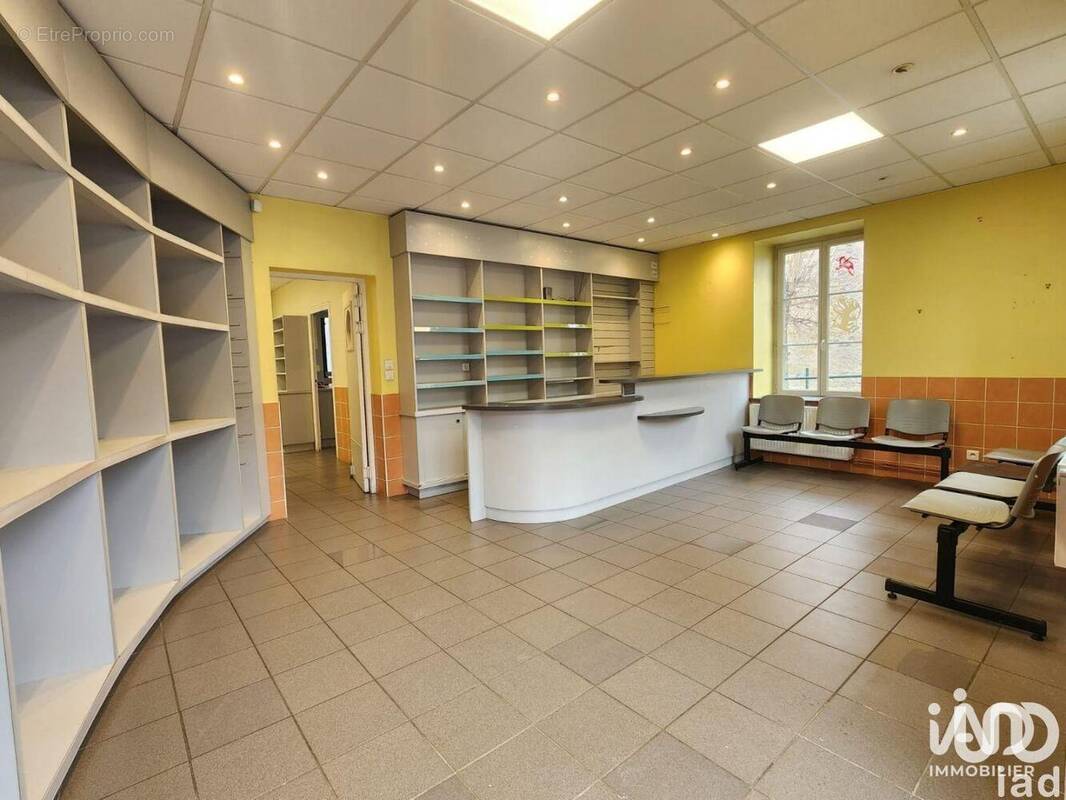 Photo 1 - Commerce à DUNIERES