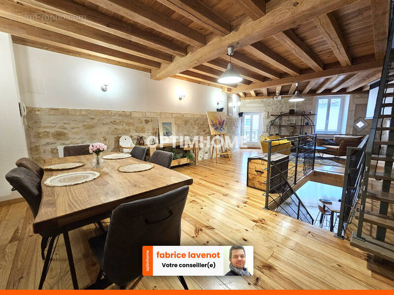 Appartement à GOND-PONTOUVRE