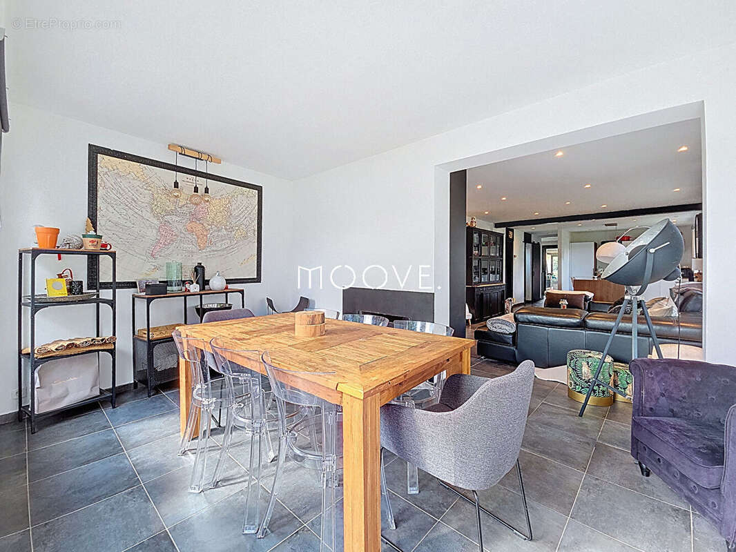 Maison à SAINT-OUEN-DU-TILLEUL