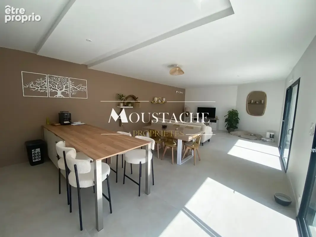 Maison/ villa contemporaine avec piscine - centre-ville de vaux sur mer - - photo 5