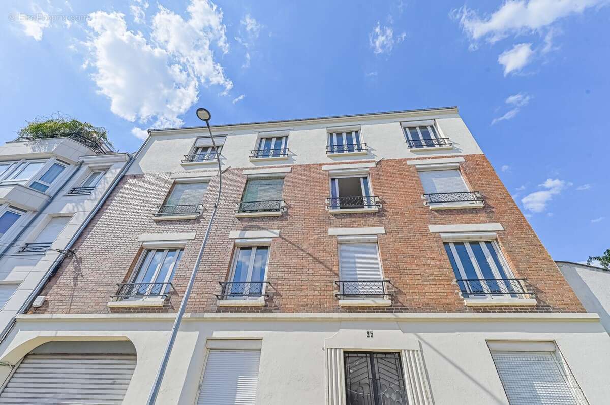 VIS_4507 - Appartement à LES LILAS