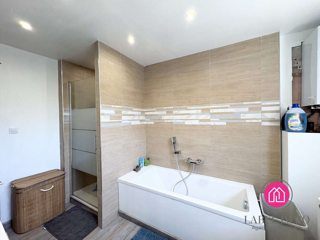 Maison 147 m² à Crespin  - photo 8