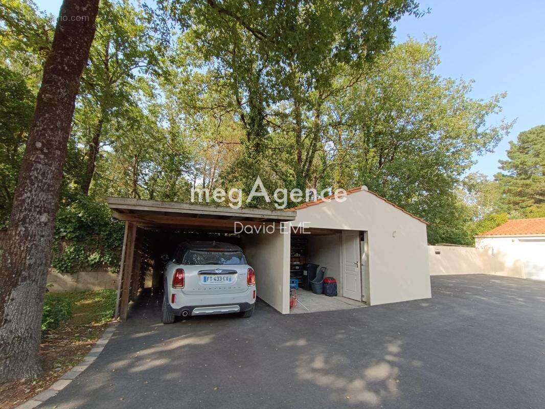 Maison à NOTRE-DAME-DE-RIEZ