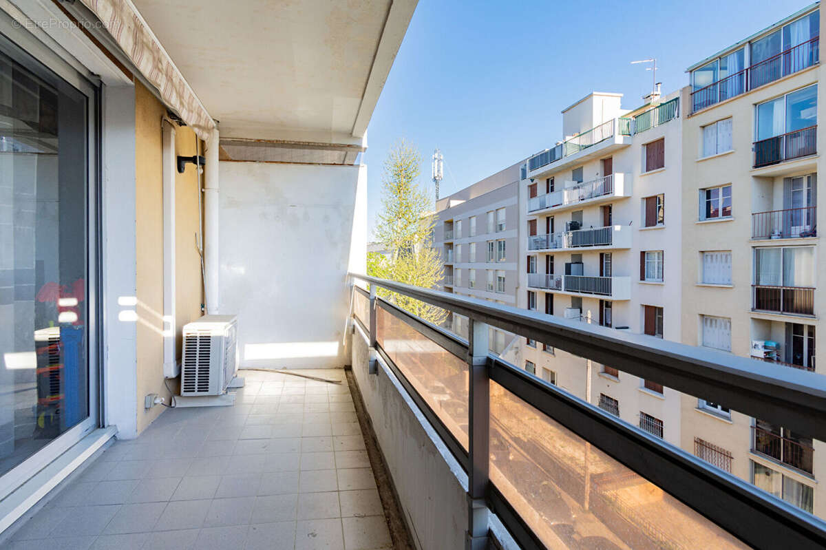 Appartement à MARSEILLE-13E