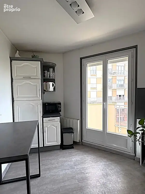 Appartement 2 pièces 48 m² à vendre à Saint-Etienne (42000) - photo 3
