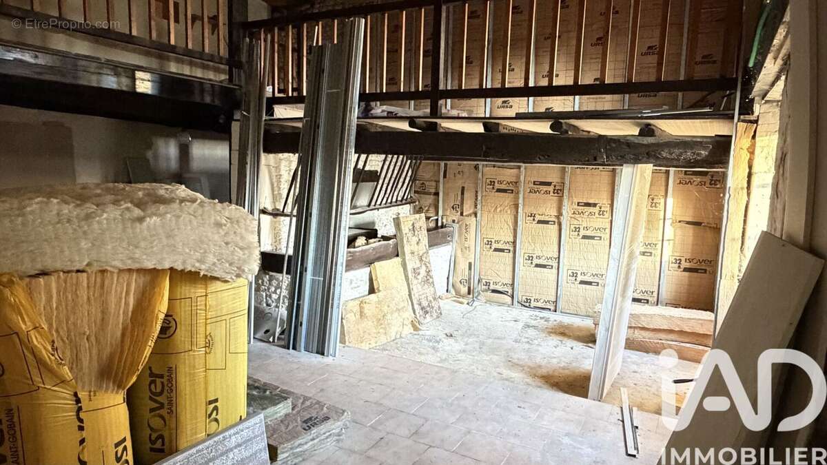 Maison 188 m² à Fontaines-D'ozillac  - photo 5