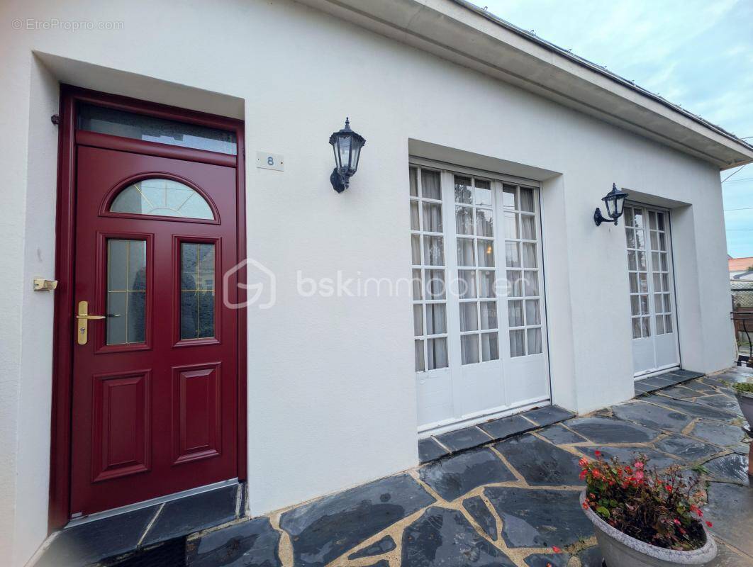 Maison à SAINT-JULIEN-DE-CONCELLES