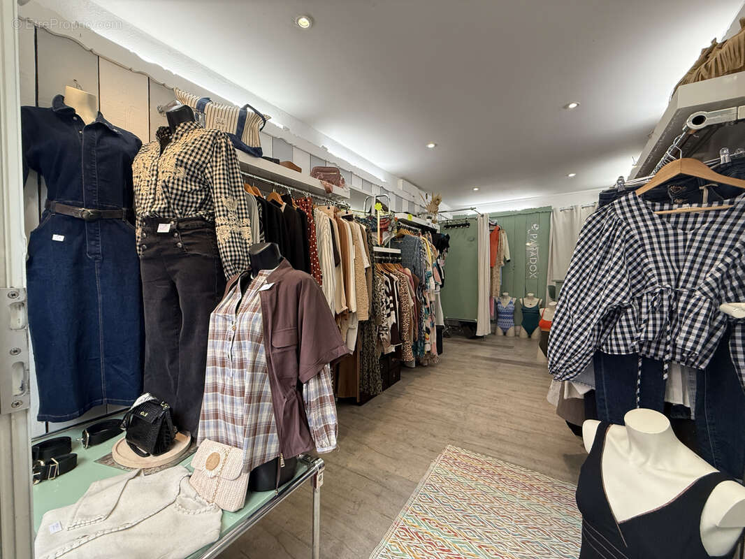 Commerce à SANARY-SUR-MER