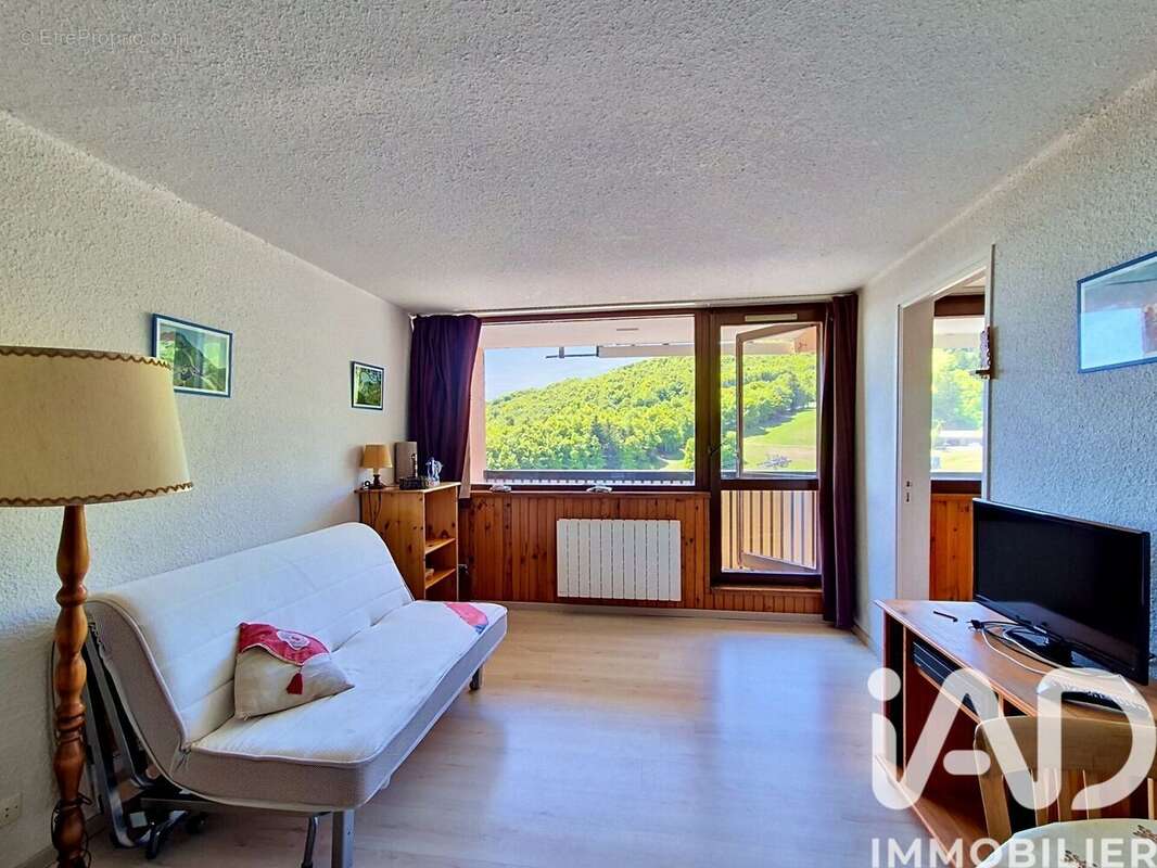 Photo 2 - Appartement à BESSE-ET-SAINT-ANASTAISE