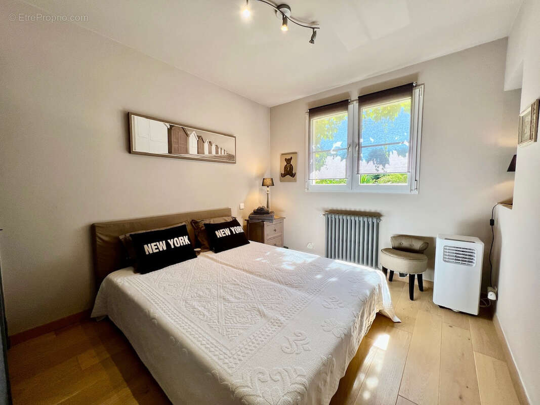 Maison à MOUGINS